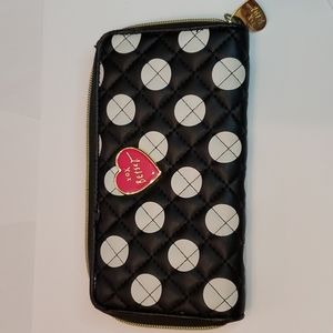 Betsey Johnson wallet